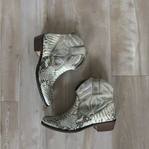 Python Leather Western Ankle Boots - Tan Snakeskin Size 7.5